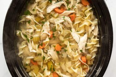 slow cooker chicken soup