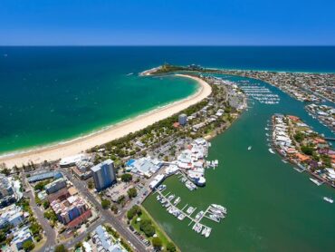 sunshine coast mooloolaba beach