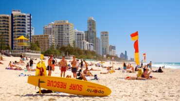 things to do in surfers paradise queensland