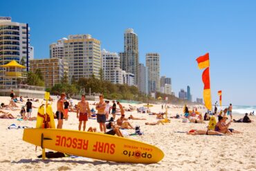 things to do in surfers paradise queensland