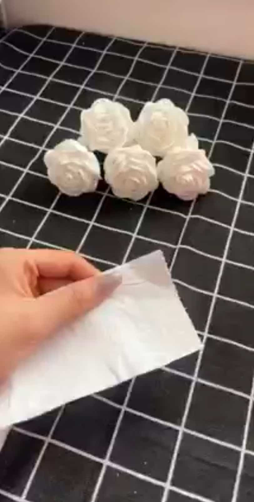 toilet paper flowers