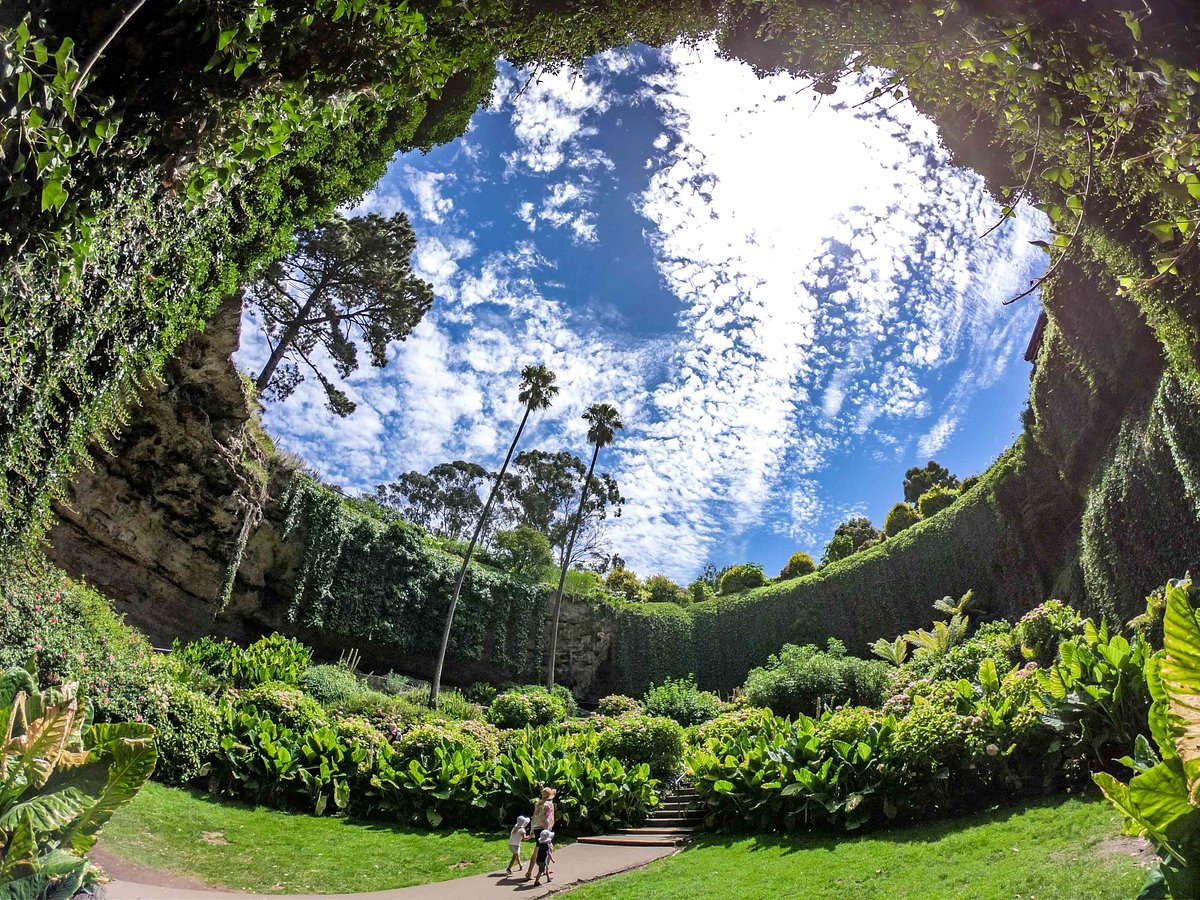 umpherston sinkhole mount gambier