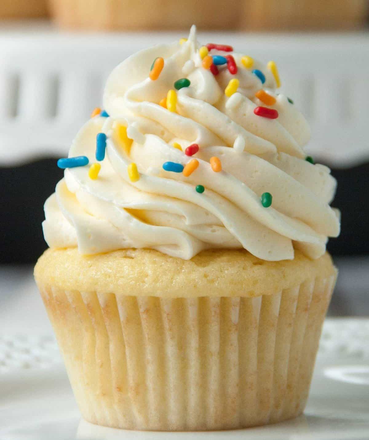 vanilla cupcake easy