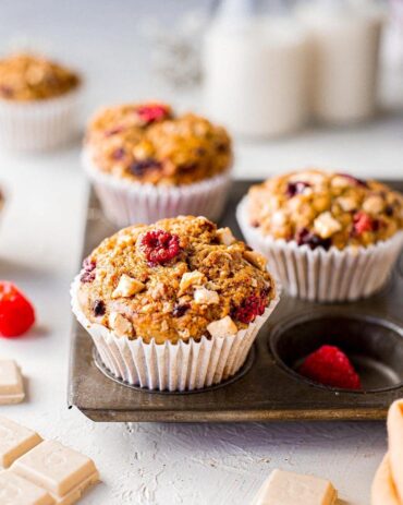 white chocolate banana muffins