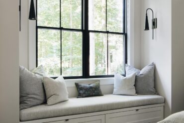 window seating with storage