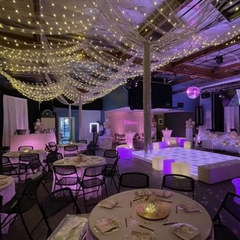 1 year old birthday party venues in Thousand Oaks California