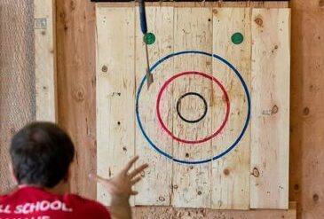 Axe Throwing in Albuquerque New Mexico