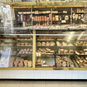 Bakeries near me in Madera California