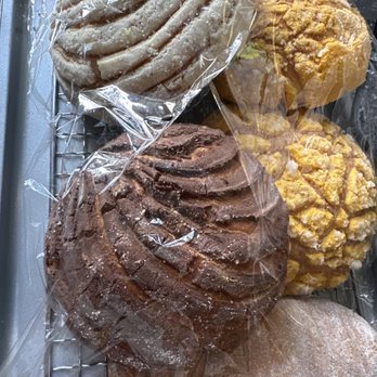 Bakeries near me in Pomona California