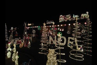 Christmas Lights in Hemet California