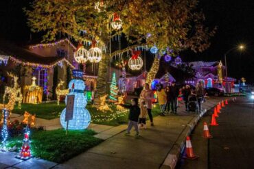 Christmas Lights in Lake Elsinore California