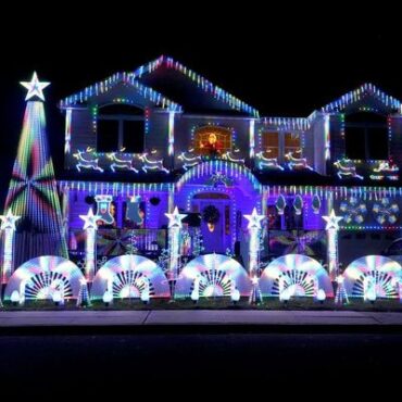 Christmas Lights in Lynwood California