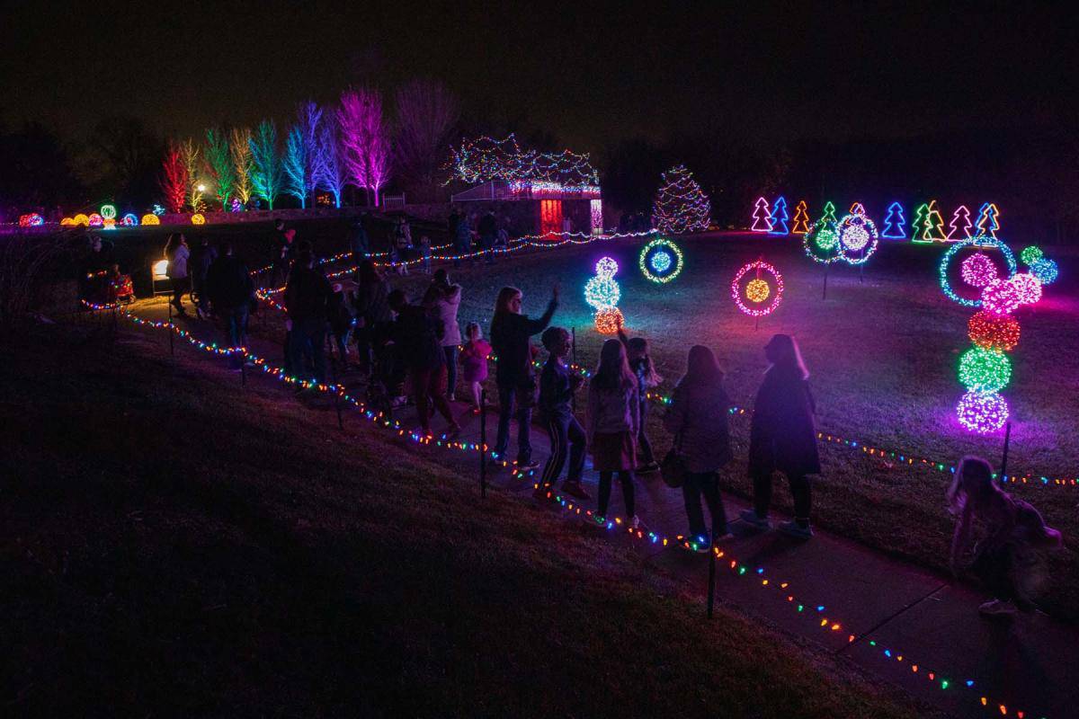 Magical Christmas Lights in Overland Park Kansas