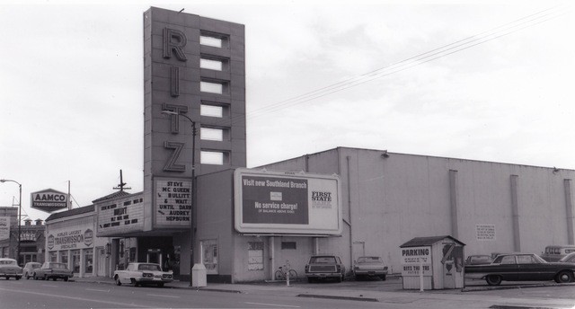 Cinemas in Hayward California