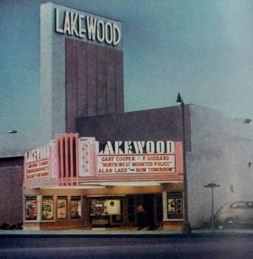 Cinemas in Lakewood California