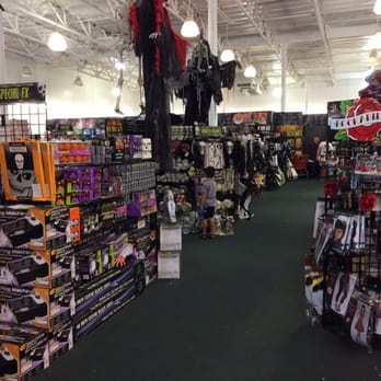 Costume Shops in Murrieta California