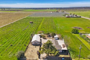 Family Farm Stays in Lakewood California