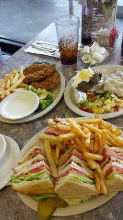 Family Friendly Cafes in Hemet California