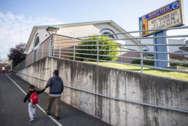 Family Walks With Kids in Everett Washington