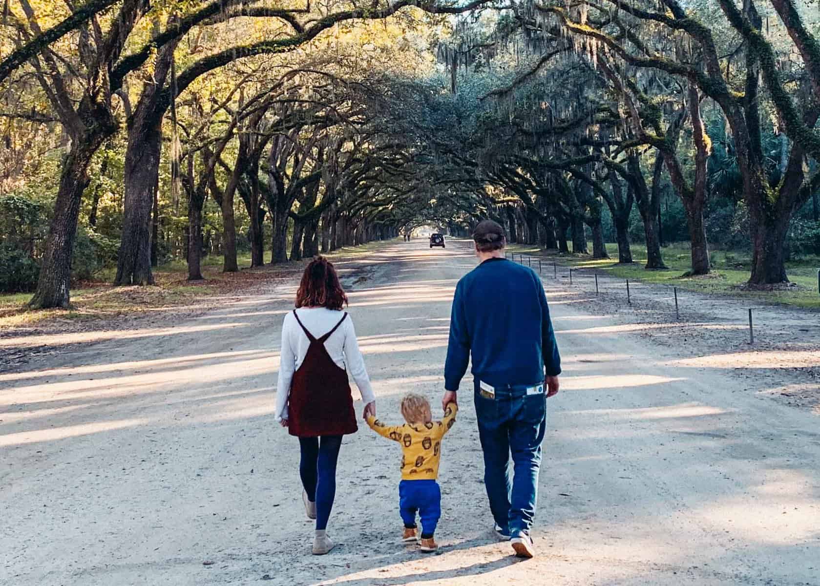 Family Walks With Kids in Savannah Georgia