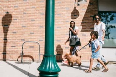 Family Walks With Kids in Tacoma Washington