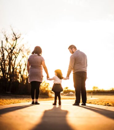 Family Walks With Kids in Yuma Arizona