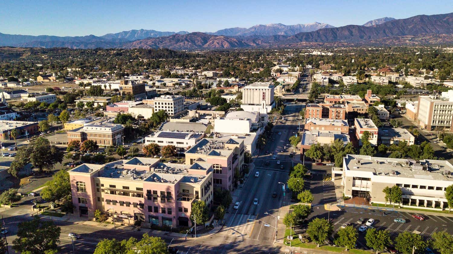 Farmers Markets in Pomona California