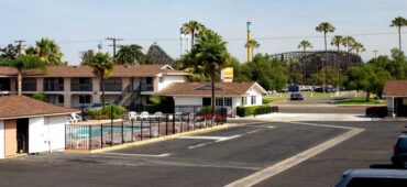 Free Parking in Buena Park California