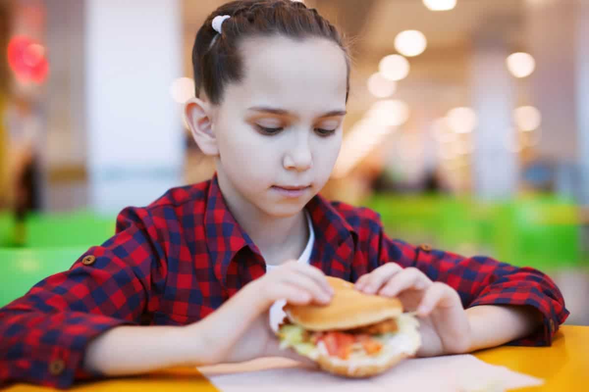 Free eating place for kids in Bellevue Washington