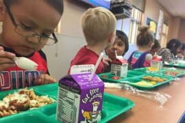 Free eating place for kids in Tucson Arizona