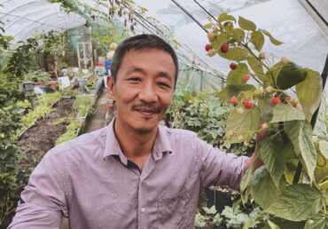 Fruit Picking in Sembawang