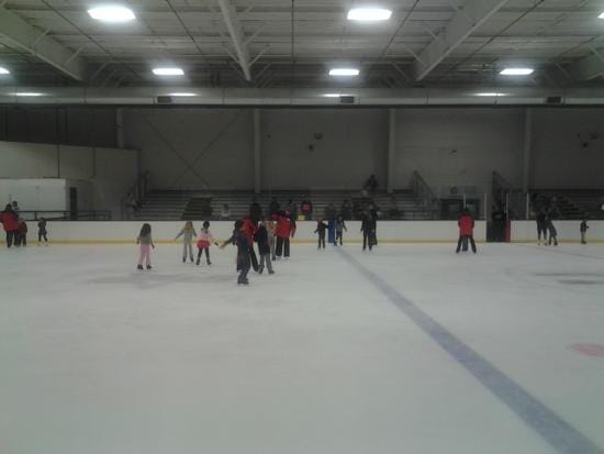 Ice Skating in Shawnee Kansas