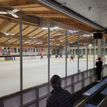 Ice Skating in Torrance California