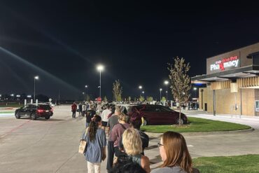 Late Night Chemist in Grand Prairie Texas