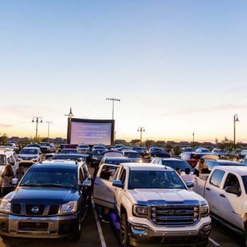 Outdoor Cinemas in Goodyear Arizona