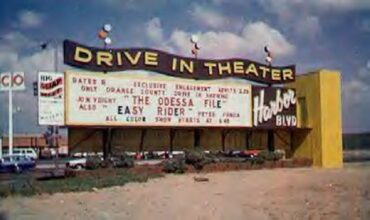 Outdoor Cinemas in Santa Ana California