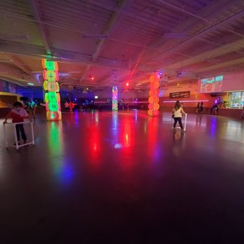 Roller Skating in Palo Alto California