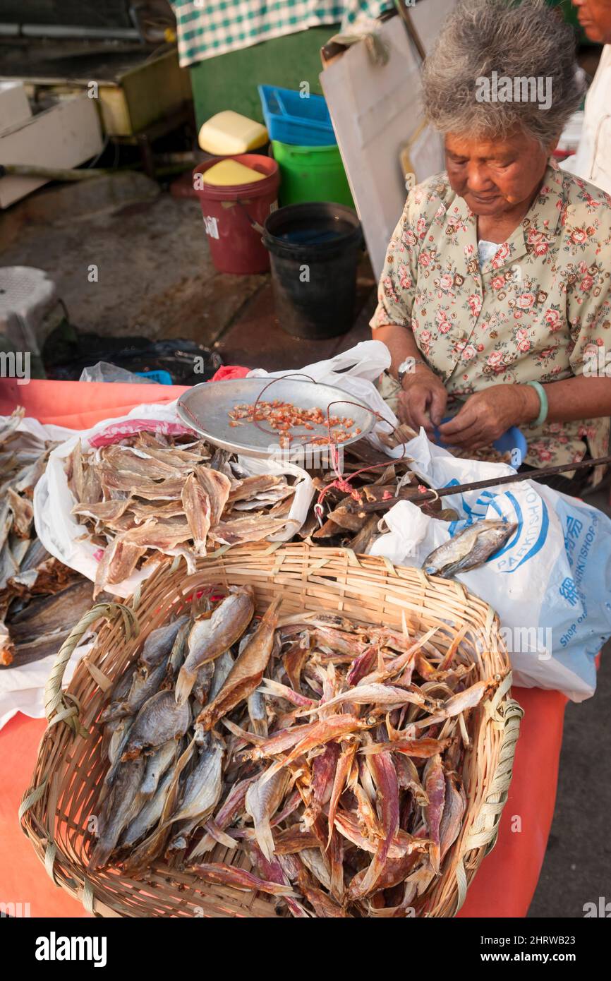 Sunday Markets in Islands New Territories