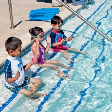 Swimming Pools and Aquatic Centres in Garden Grove California