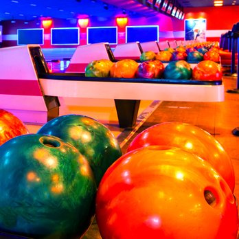 Ten Pin Bowling in Buena Park California