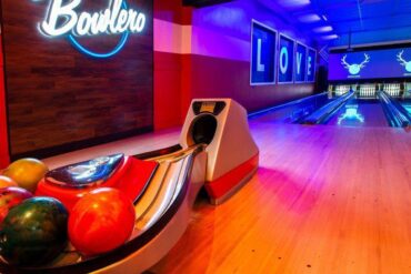 Ten Pin Bowling in Clovis California