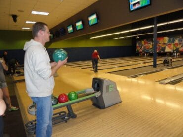 Ten Pin Bowling in Elk Grove California