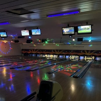 Ten Pin Bowling in Folsom California