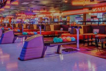 Ten Pin Bowling in Glendale Arizona