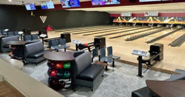 Ten Pin Bowling in Lynwood California