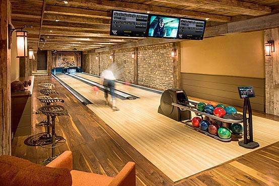 Ten Pin Bowling in Mountain View California