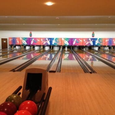 Ten Pin Bowling in Novena