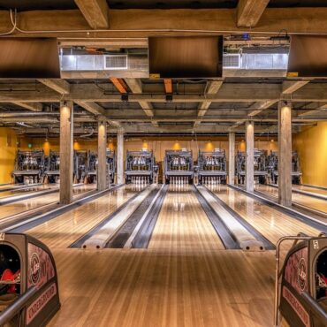 Ten Pin Bowling in Palmdale California