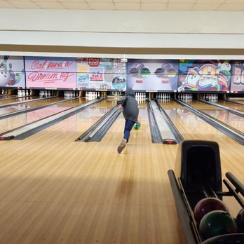 Ten Pin Bowling in Riverside California