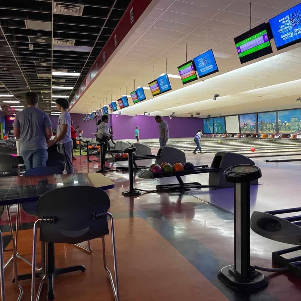 Ten Pin Bowling in Sugar Land City Texas